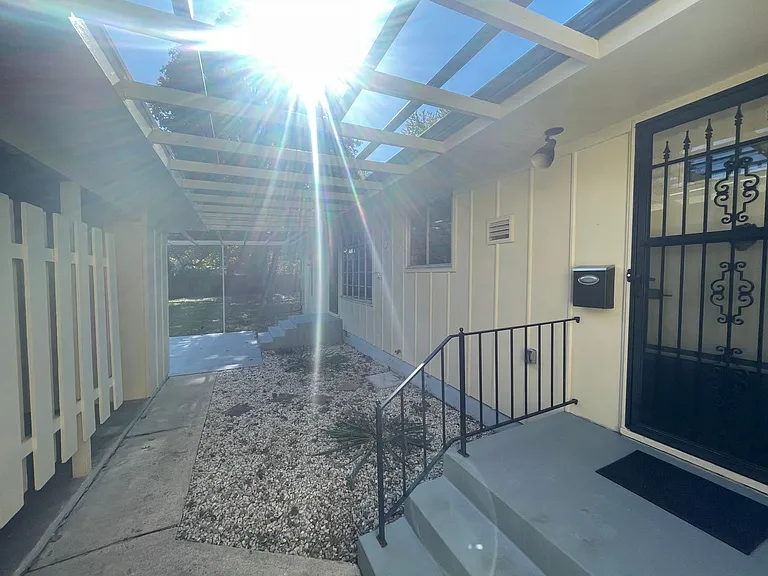 2848 E Eastmoor Dr — Photo 6