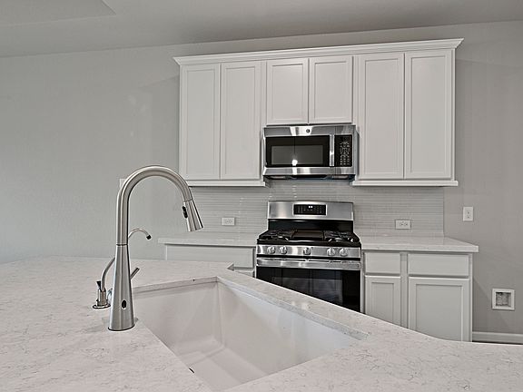 5th image of 7826 Skylark Heights Ln