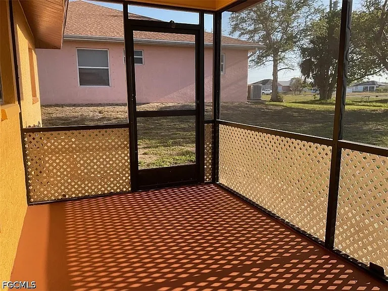 1423 Andalusia Blvd — Photo 9