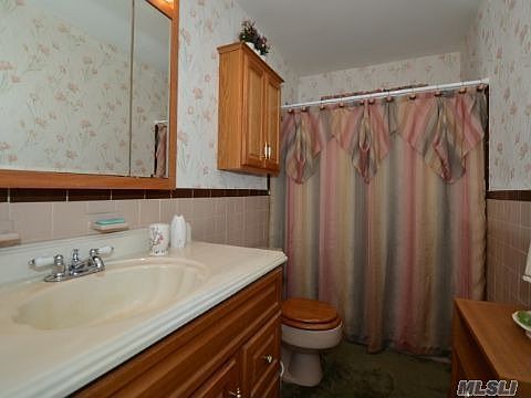 3rd image of 147 Gleeland St