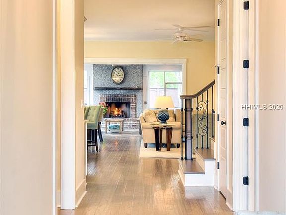 4th image of 26 Lavender Cir