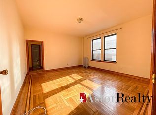 31-49 36th St #1F, Astoria, NY 11106