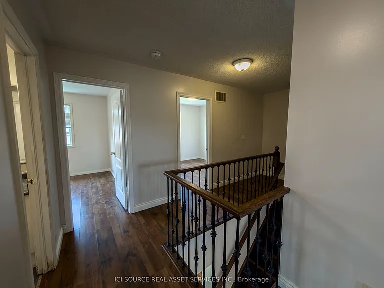 1573 Evans Ter — Photo 28