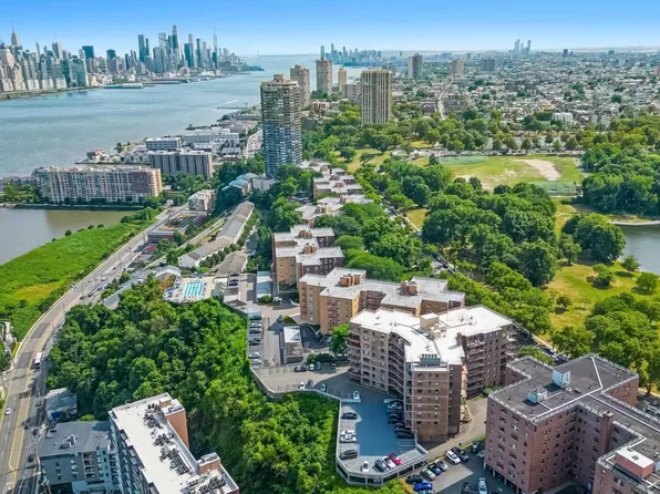 8800 Boulevard East APT 7J, North Bergen, NJ 07047