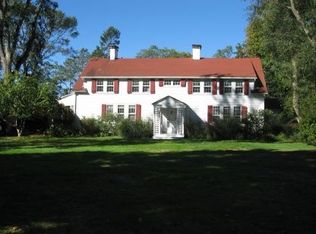 149 S Country Rd, Remsenburg, NY 11960