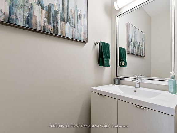 3rd image of 177 Edgevalley Rd #66