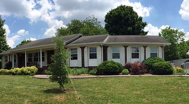 1st image of 3810 Charleston Dr NE