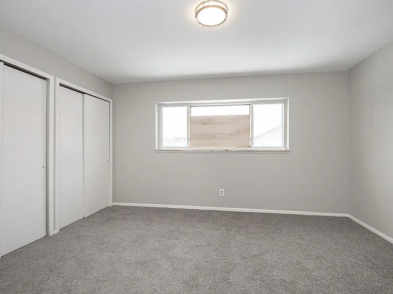 23755 Banbury Cir #10 — Photo 18