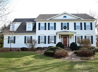 4585 Ivywood Ct, Zionsville, IN 46077
