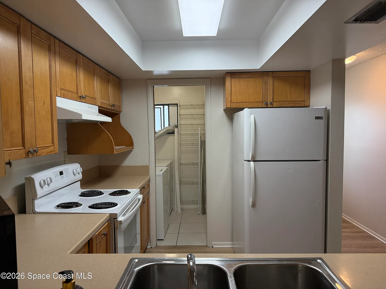3 bed, 2.5 bath, 1250 sqft, $1,650 — Photo 4