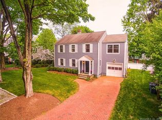 5 Quintard Pl, Westport, CT 06880