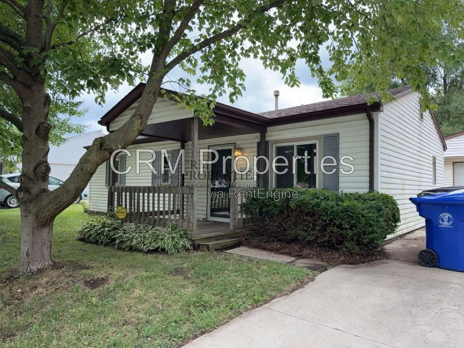 3 bed, 1.0 bath, 864 sqft, $1,200 — Photo 3