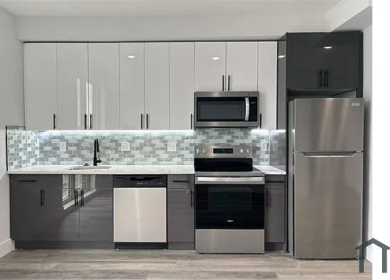 2 bed, 800 sqft, $1,700 — Photo 1