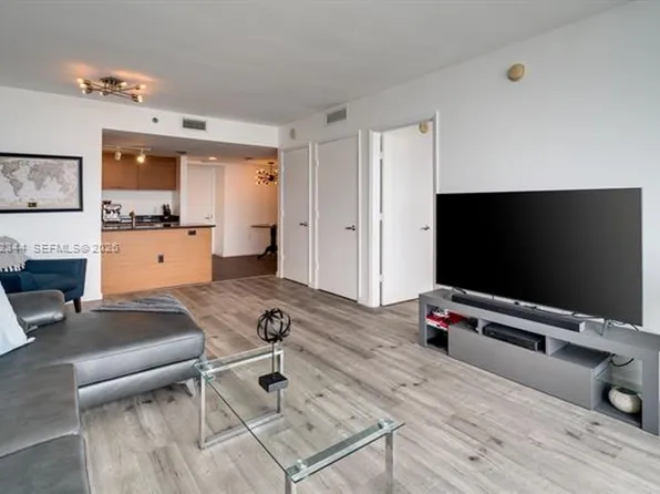 50 Biscayne Blvd, Miami, FL