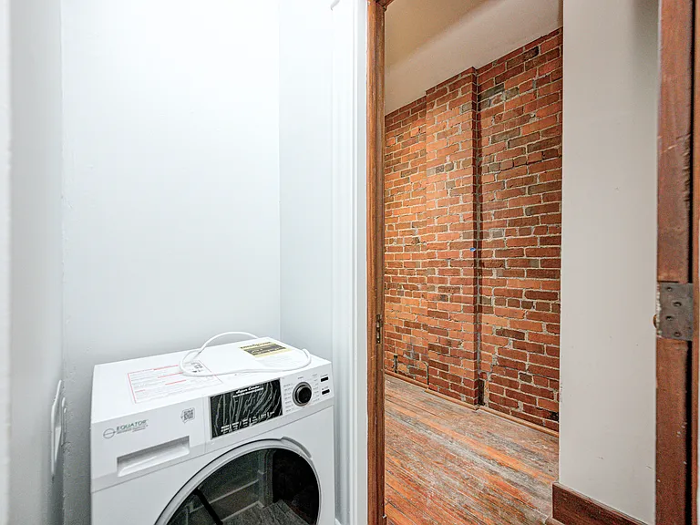 315 N Senate Ave #D — Photo 20