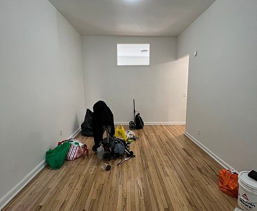 4th image of 109 W 106th St APT 1
