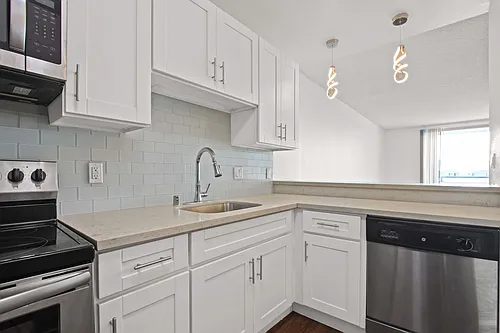 801 2nd Street Photo 1