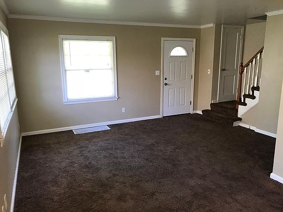 2nd image of 5808 Forest Ave