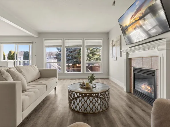 5690 Lindys Dr, Chilliwack, BC V2R 5T2