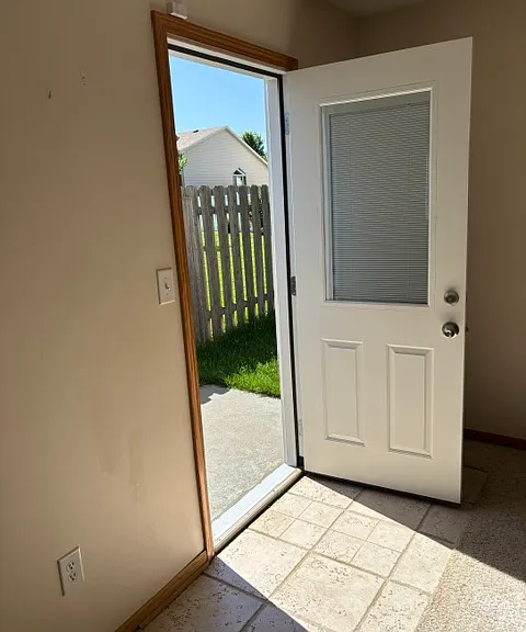 1641 Vavrina Ln — Photo 33
