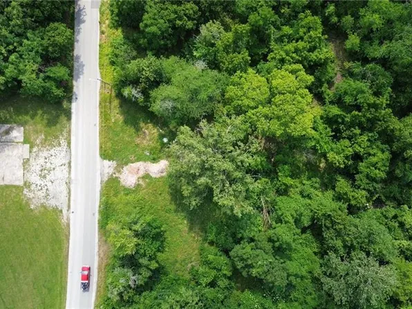 9208 Pitcher Rd, Independence, MO 64052