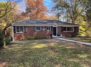 104 30th Ave NW, Hickory, NC 28601