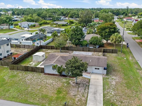 1210 Doris Dr, Sarasota, FL 34243