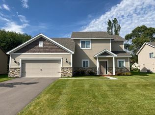 427 4th Ave NE, Lonsdale, MN 55046