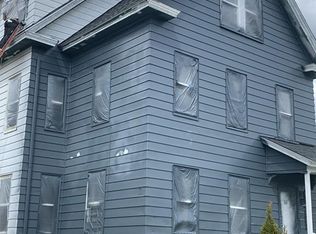 66 Laurel St, Worcester, MA 01605