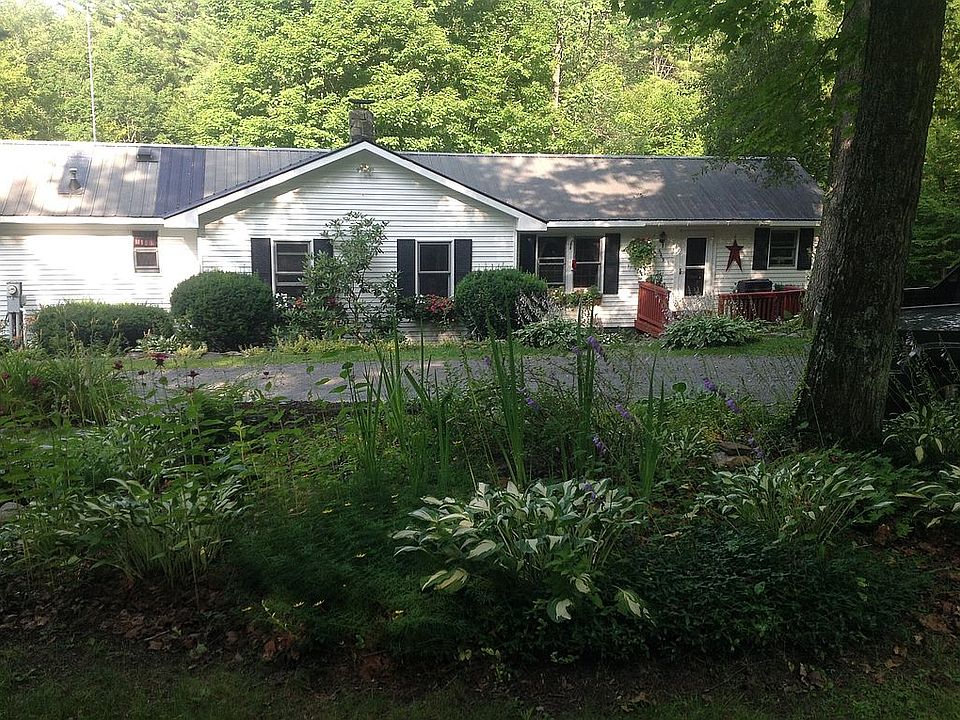 2nd image of 669 Snell Rd