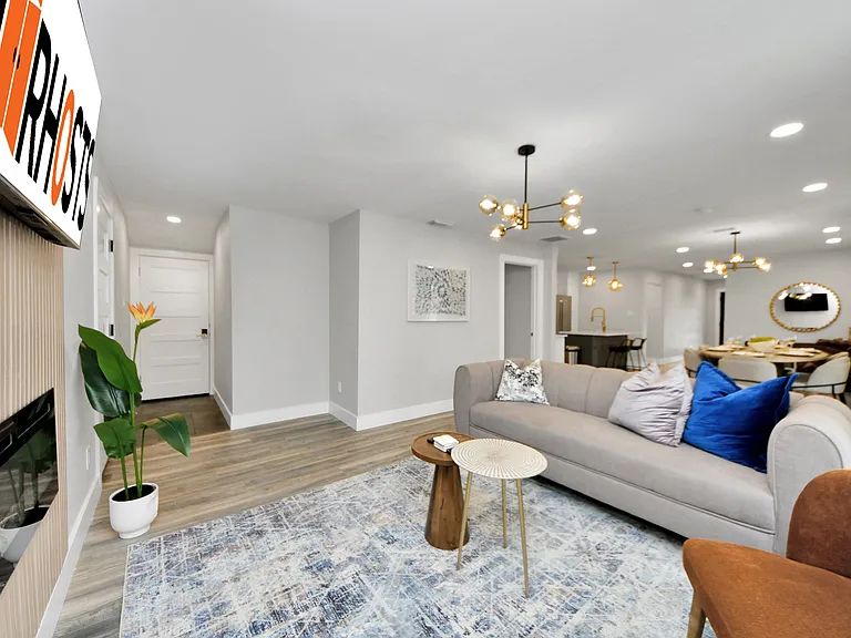 Woodcrest Dr — Photo 15