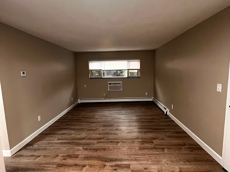 262 Grove St #9 — Photo 6