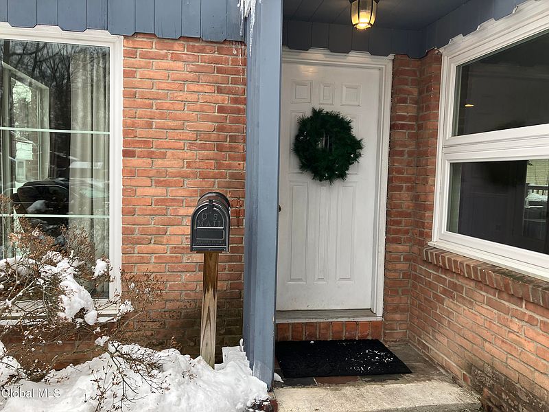 4th image of 34 Saratoga Drive