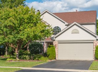 302 Judith Cir, Oswego, IL 60543