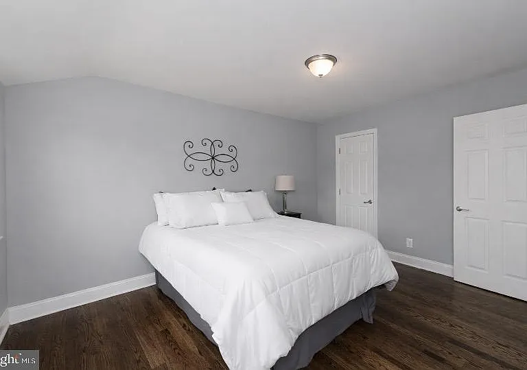 1224 Winston Ave — Photo 15