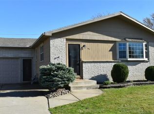 82 Gary Ln, Buffalo, NY 14227