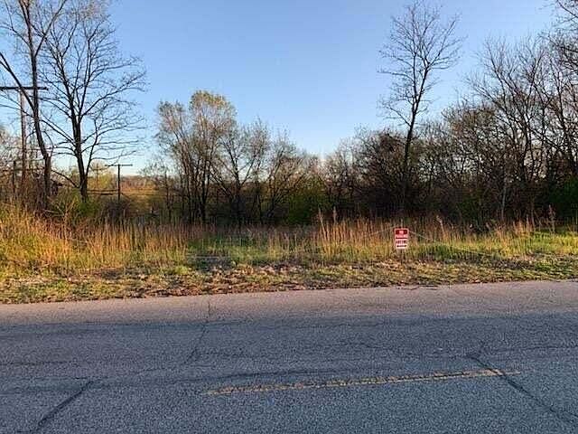 2nd image of 7937 Oak Ave