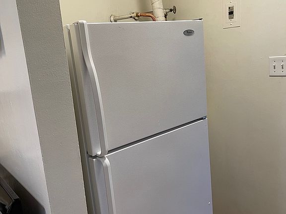 3rd image of 313 Bond St #315