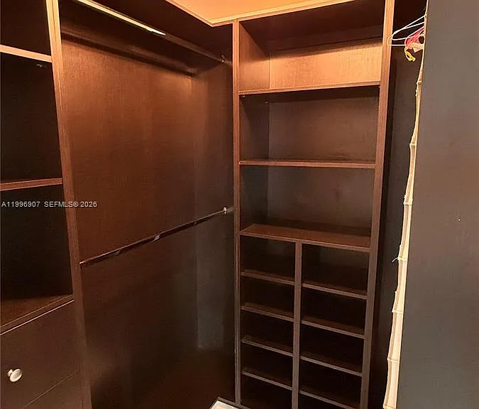 350 S Miami Ave — Photo 8