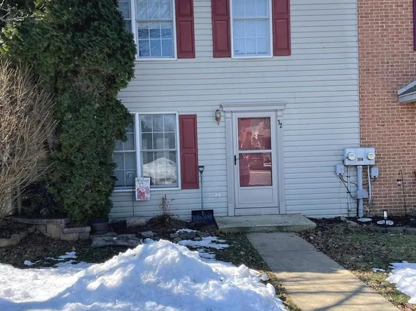 32 Battens Cir, Leola, PA 17540