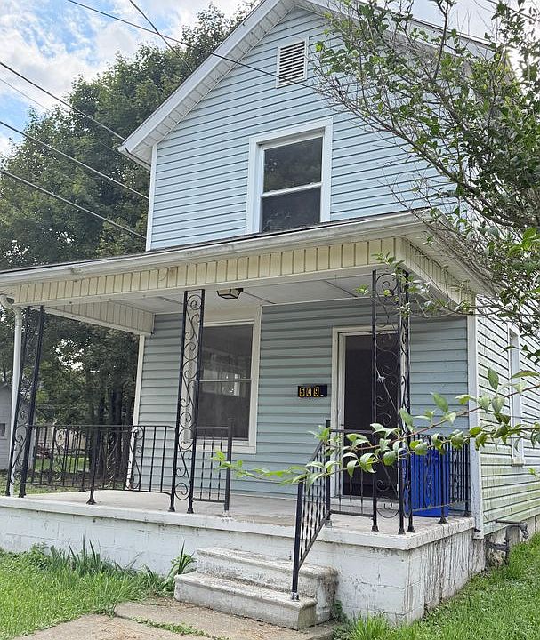 1st image of 509 Blaine St
