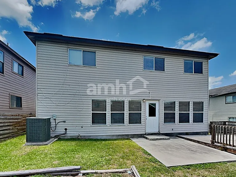 7106 Raintree Frst — Photo 16