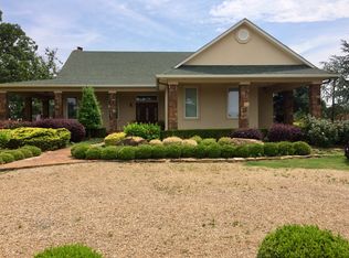6830 Slaytonville Rd, Hackett, AR 72937