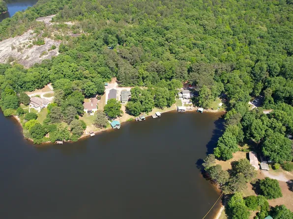 2286 E Lake Dr NE, Conyers, GA 30012