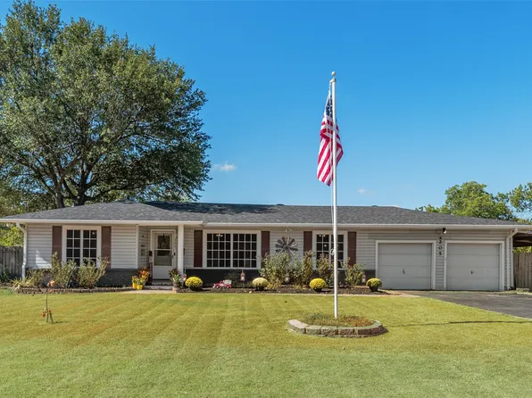 205 Laurel Trail Dr, Terrell, TX 75160