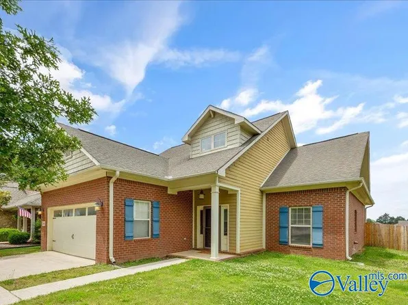 2440 Bell Manor Dr SW, Huntsville, AL 35803