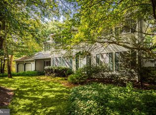 19 Sherwood Dr, Medford, NJ 08055