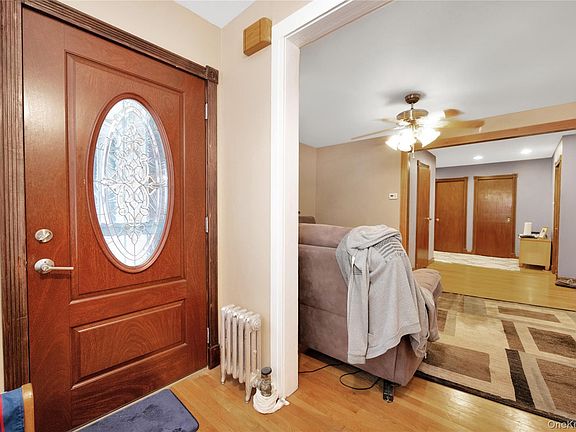 3rd image of 6451 59th Avenue