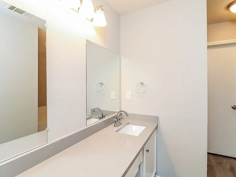 2105 Pacino Dr — Photo 13