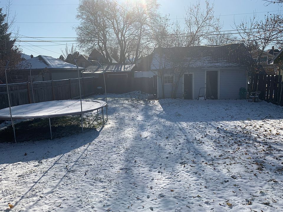 2nd image of 825 Cherry St